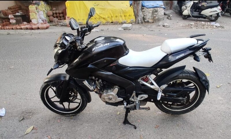 Second Hand Used Pulsar NS 200cc 2012 For Sale In Delhi