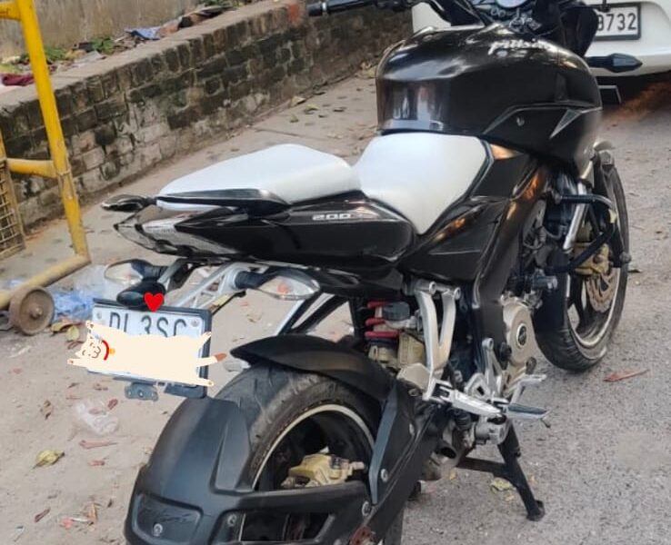 Second Hand Used Pulsar NS 200cc 2012 For Sale In Delhi